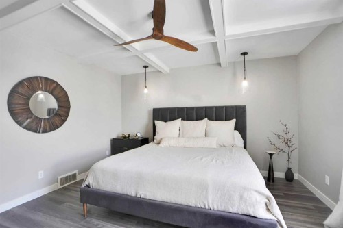 184 Cramond Green Se, Calgary, AB - Indoor Photo Showing Bedroom