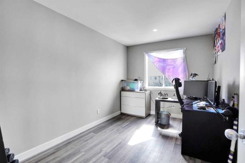 184 Cramond Green Se, Calgary, AB - Indoor Photo Showing Office