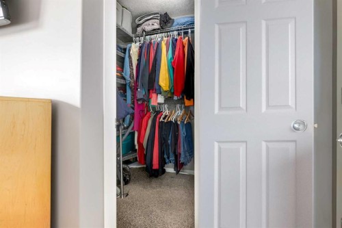 138 Cranberry Place Se, Calgary, AB - Indoor Photo Showing Other Room