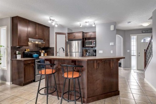 138 Cranberry Place Se, Calgary, AB - Indoor Photo Showing Kitchen