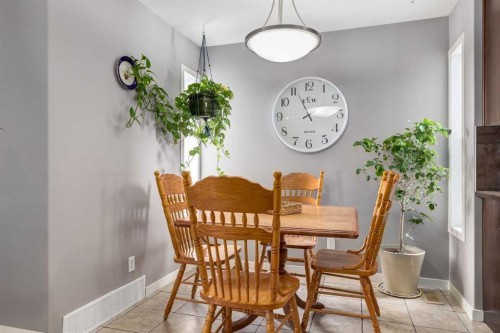 138 Cranberry Place Se, Calgary, AB - Indoor Photo Showing Dining Room