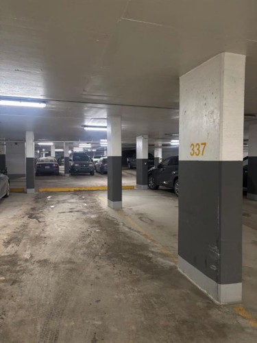 1503-519 Riverfront Avenue Se, Calgary, AB - Indoor Photo Showing Garage