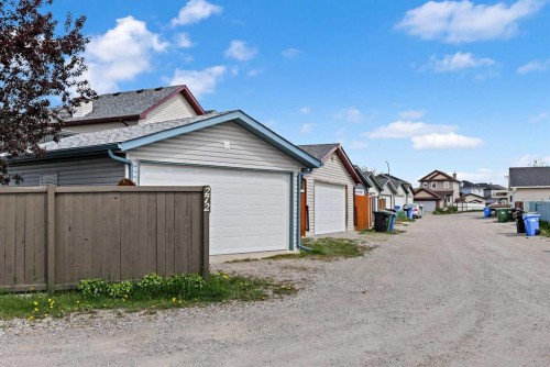 272 Saddlemead Road Ne, Calgary, AB - Outdoor