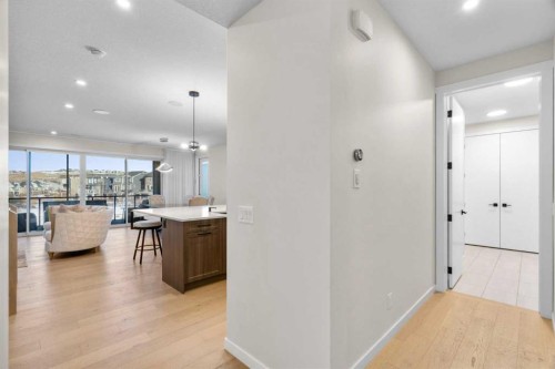 1104 Cranbrook Gardens Se, Calgary, AB - Indoor Photo Showing Other Room