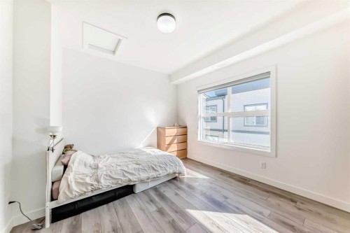 123 Spring Creek Common Sw, Calgary, AB - Indoor Photo Showing Bedroom