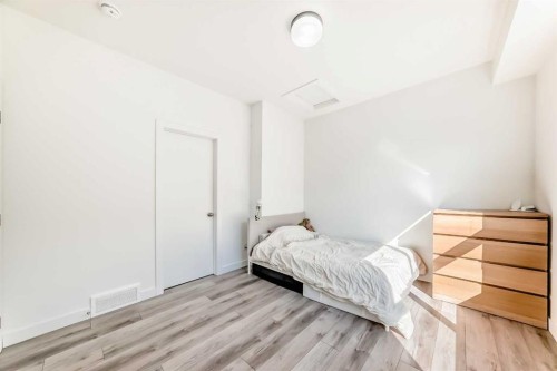 123 Spring Creek Common Sw, Calgary, AB - Indoor Photo Showing Bedroom