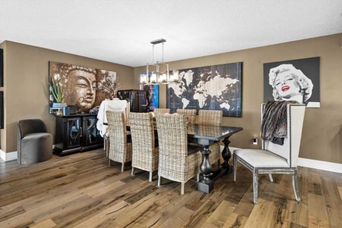 302-320 Meredith Road Ne, Calgary, AB - Indoor Photo Showing Dining Room
