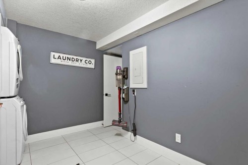 302-320 Meredith Road Ne, Calgary, AB - Indoor