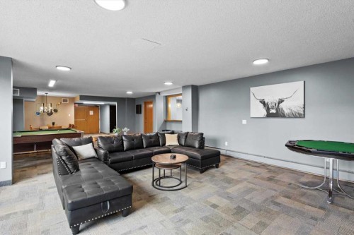 302-320 Meredith Road Ne, Calgary, AB - Indoor