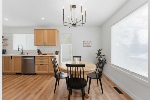 8119 Ranchview Drive Nw, Calgary, AB - Indoor Photo Showing Other Room