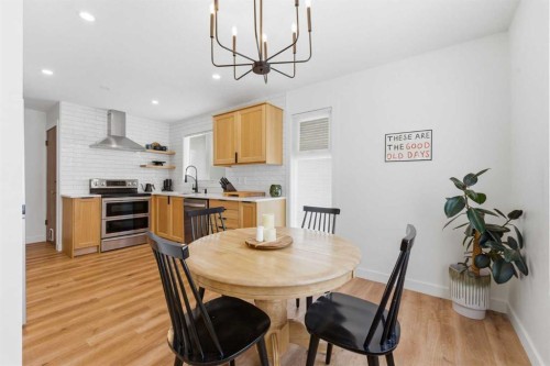 8119 Ranchview Drive Nw, Calgary, AB - Indoor Photo Showing Dining Room