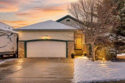 113 Westchester Way Chestermere, AB T1X 1B8