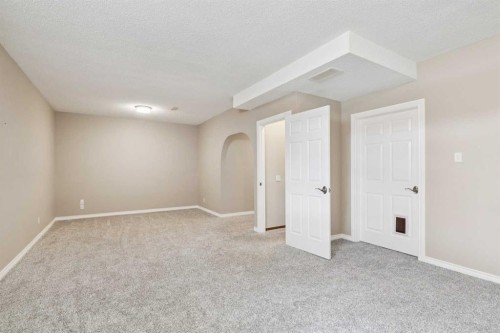 113 Westchester Way, Chestermere, AB - Indoor Photo Showing Other Room