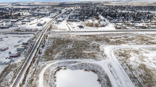 400 Shantz Drive, Didsbury, AB 