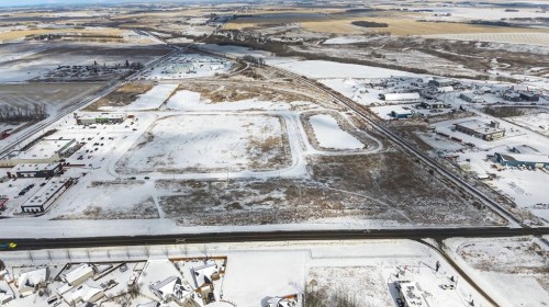 500 Shantz Drive, Didsbury, AB 