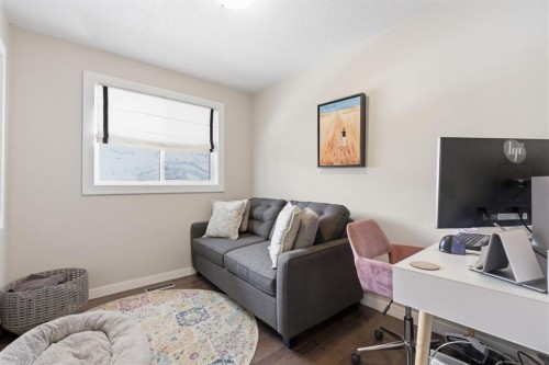 8411 Silver Springs Road Nw, Calgary, AB - Indoor Photo Showing Other Room