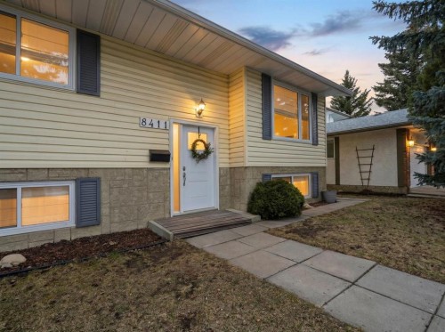 8411 Silver Springs Road Nw, Calgary, AB - Outdoor