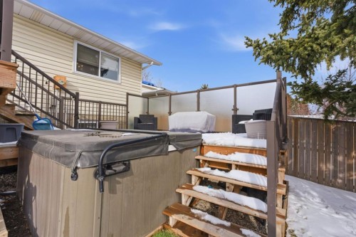 8411 Silver Springs Road Nw, Calgary, AB - Outdoor With Exterior