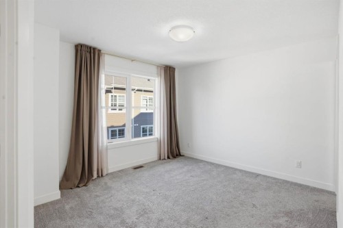 812 Cranbrook Walk Se, Calgary, AB - Indoor Photo Showing Other Room
