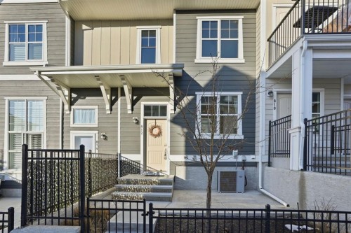 812 Cranbrook Walk Se, Calgary, AB - Outdoor