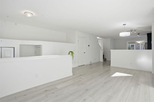 812 Cranbrook Walk Se, Calgary, AB - Indoor Photo Showing Other Room