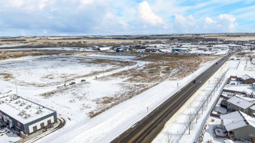 600 Shantz Drive, Didsbury, AB 