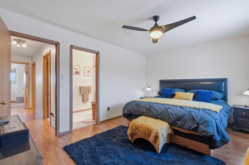 158 Saratoga Close Ne, Calgary, AB - Indoor Photo Showing Bedroom