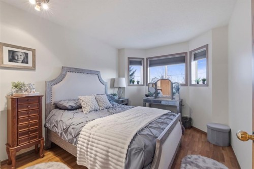 158 Saratoga Close Ne, Calgary, AB - Indoor Photo Showing Bedroom
