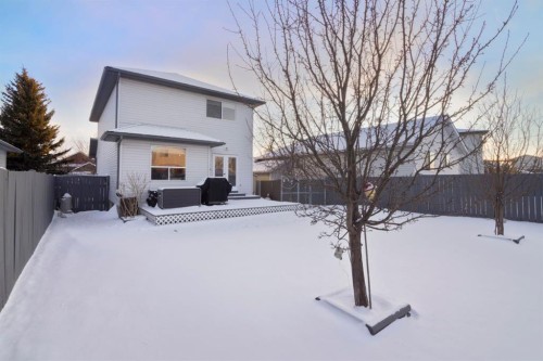 158 Saratoga Close Ne, Calgary, AB - Outdoor