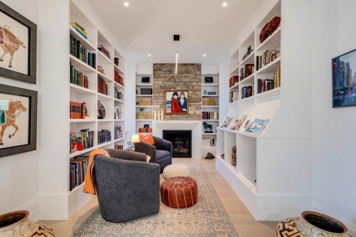 1927 12 Street Sw, Calgary, AB - Indoor With Fireplace