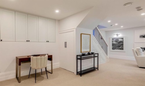 1927 12 Street Sw, Calgary, AB - Indoor Photo Showing Other Room