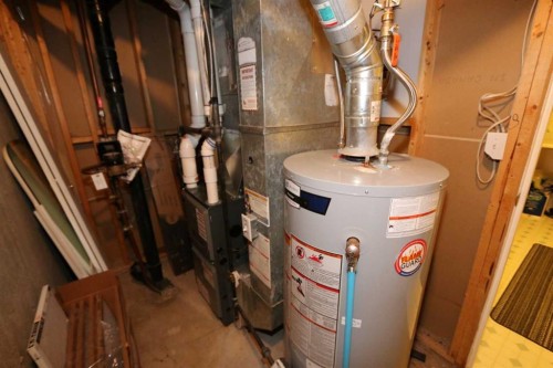 6719 Coach Hill Road Sw, Calgary, AB - Indoor Photo Showing Basement