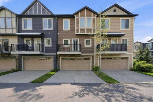 148 Legacy Point Se, Calgary, AB - Outdoor With Facade