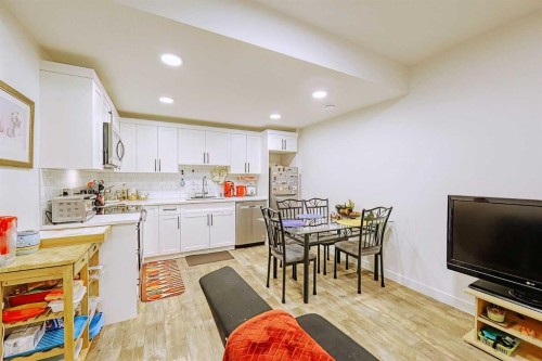 25 Belmont Green Sw, Calgary, AB - Indoor