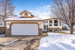149 West Terrace Crescent Cochrane, AB T4C 1R3