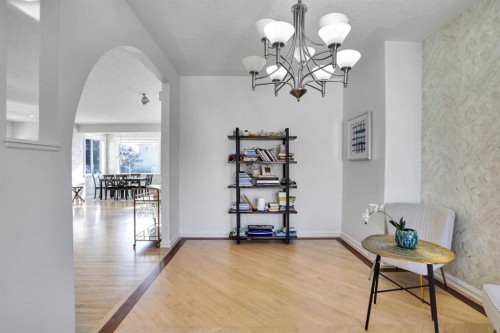 6 Strathridge Way Sw, Calgary, AB - Indoor