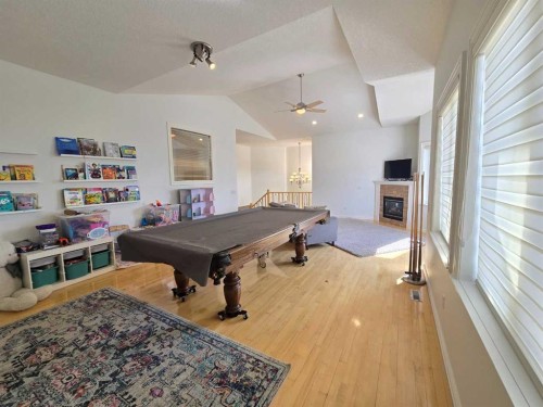 6 Strathridge Way Sw, Calgary, AB - Indoor Photo Showing Other Room