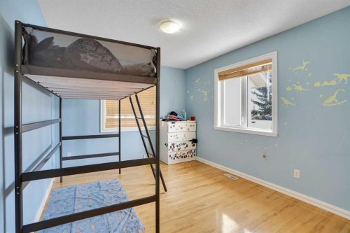 6 Strathridge Way Sw, Calgary, AB - Indoor Photo Showing Other Room