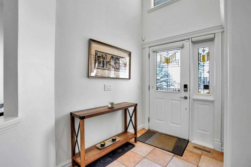 6 Strathridge Way Sw, Calgary, AB - Indoor Photo Showing Other Room