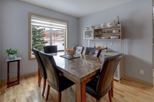 115 Rockledge Terrace Nw, Calgary, AB - Indoor Photo Showing Dining Room