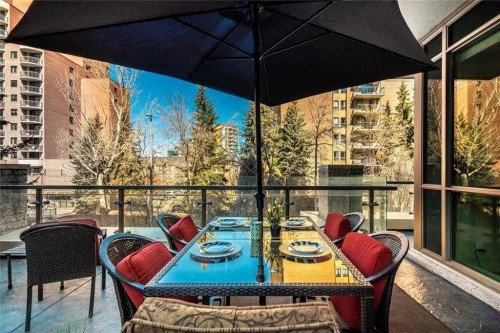 204-701 3 Avenue Sw, Calgary, AB - Outdoor With Exterior