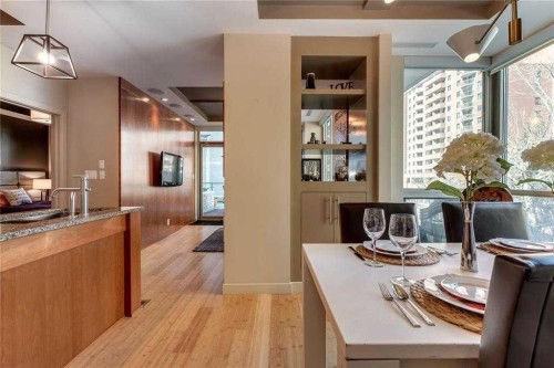 204-701 3 Avenue Sw, Calgary, AB - Indoor