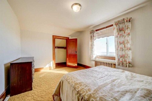 134004 Range Rd 223, Rural Vulcan County, AB - Indoor Photo Showing Bedroom