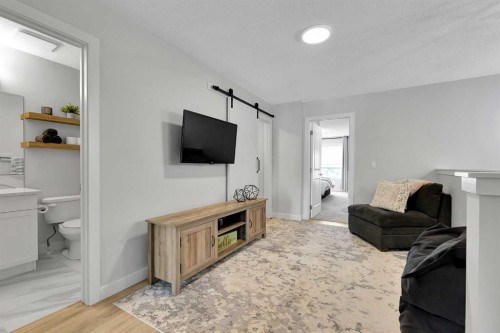 125 Emberside Hollow, Cochrane, AB - Indoor