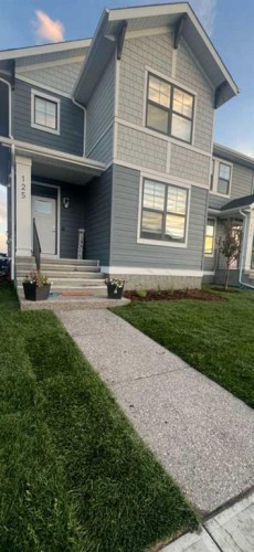 125 Emberside Hollow, Cochrane, AB - Outdoor