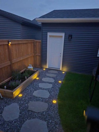 125 Emberside Hollow, Cochrane, AB - Outdoor