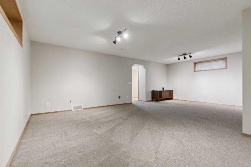142 Cranfield Crescent Se, Calgary, AB - Indoor Photo Showing Other Room