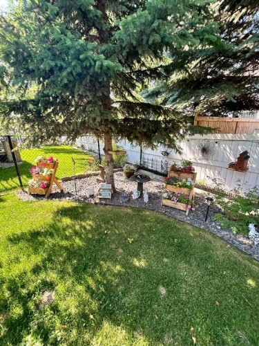 142 Cranfield Crescent Se, Calgary, AB - Outdoor