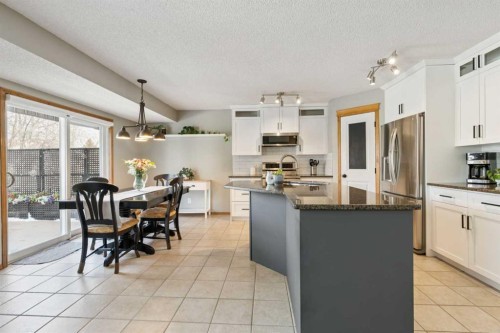 142 Cranfield Crescent Se, Calgary, AB - Indoor