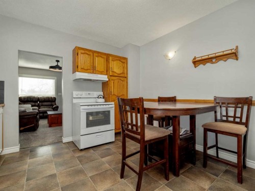 1509 4 Avenue North, Lethbridge, AB - Indoor